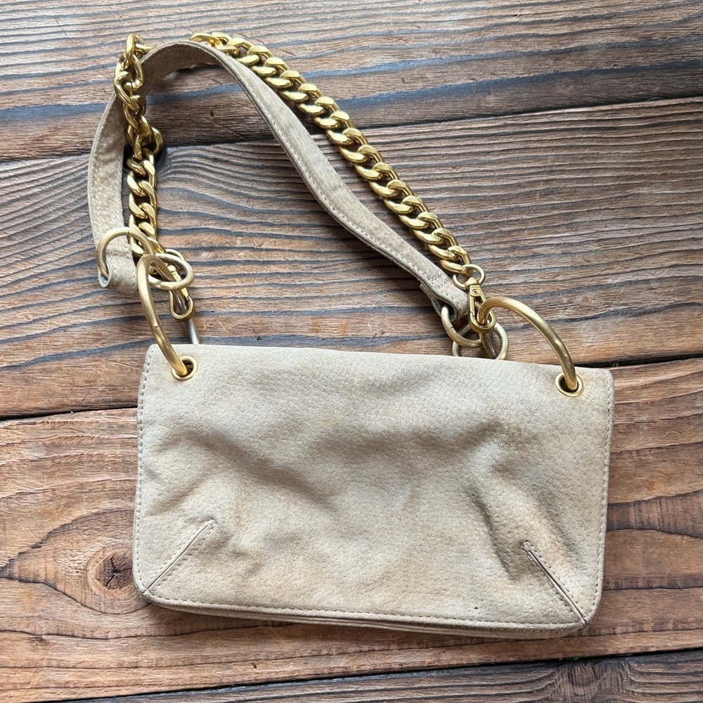 Wilson’s Leather Maxima Y2K Tan With Gold Chain Strap Women Bag